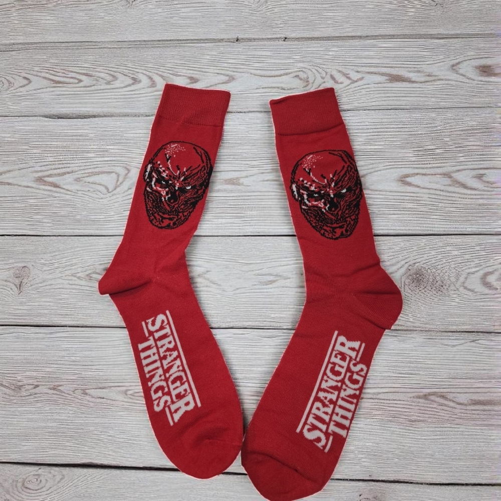 🔥SPOOKY STRANGER THINGS SOCKS🔥